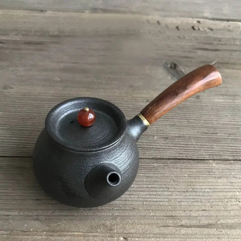 Petite Théière Japonaise en Céramique Noire 180ml