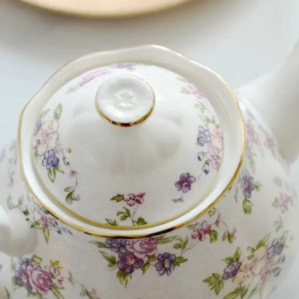 Théière Anglaise Fleurs Violettes en Porcelaine 1.5L