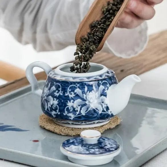Théière Chinoise en Porcelaine Blanche et Bleue à Fleurs 200ML