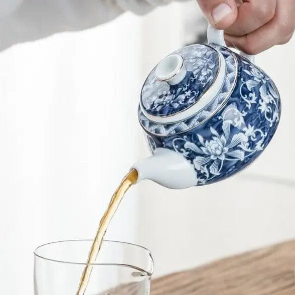 Théière Chinoise en Porcelaine Blanche et Bleue à Fleurs 200ML