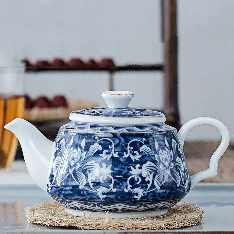 Théière Chinoise en Porcelaine Blanche et Bleue à Fleurs 200ML