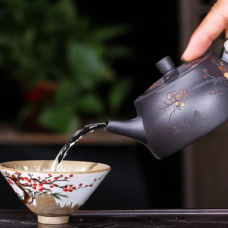 Théière Chinoise Yixing Noire à Fleurs en Argile 200ML