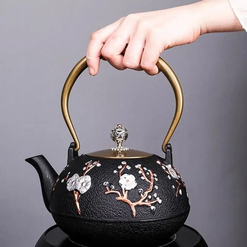Théière Japonaise en Fonte Cerisiers Blancs 1.2L