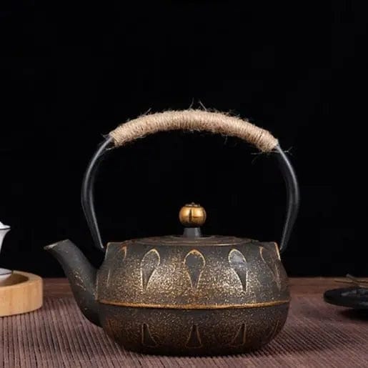 Théière Japonaise en Fonte Dorée Originale 600ML